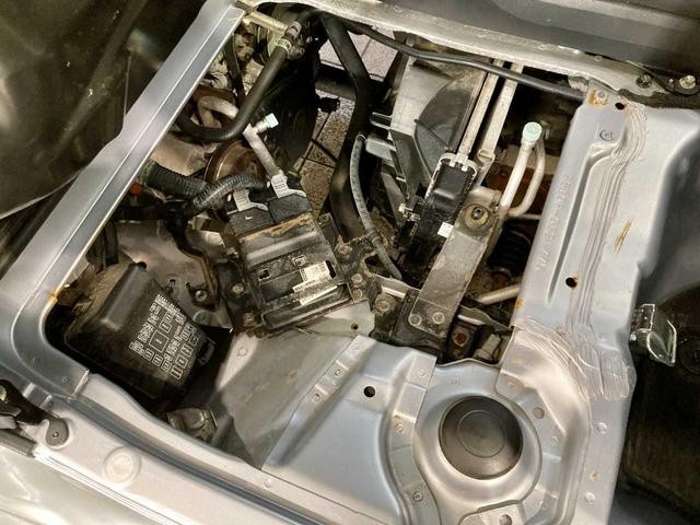 0310532A30261021W00509.jpg