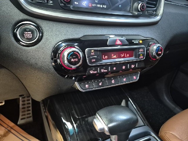 6081501196R18.jpg