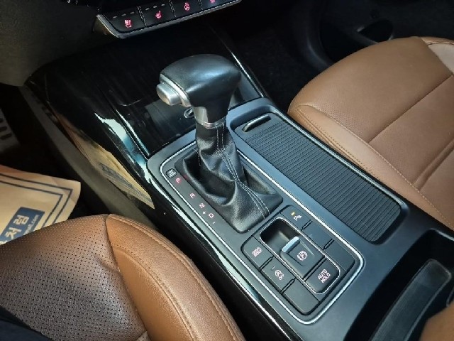 6081501196R8.jpg