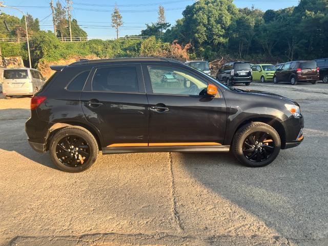 0209339A30261021W00403.jpg