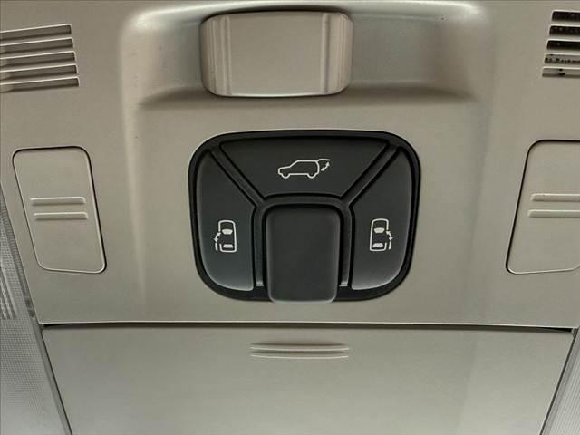 b1e0c5fe57c0b83663a796ca3793bc84.jpg