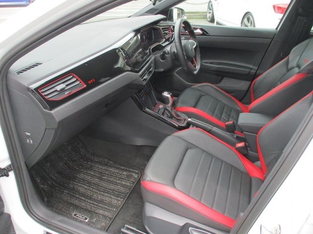 8443d13cb11da46576537d1604b71efe.jpg