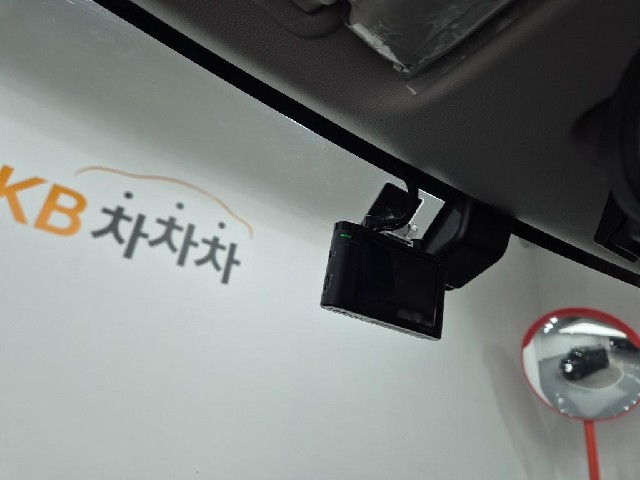 6081001711R17.jpg