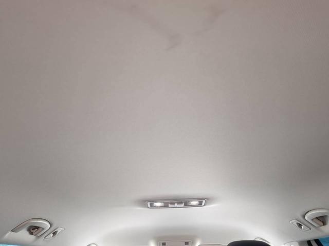 0209233A30260927W00119.jpg