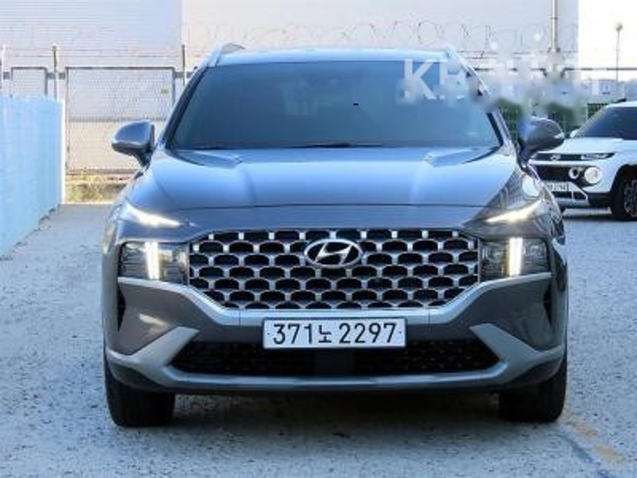 2021 Hyundai Santa, photo 1 of 1