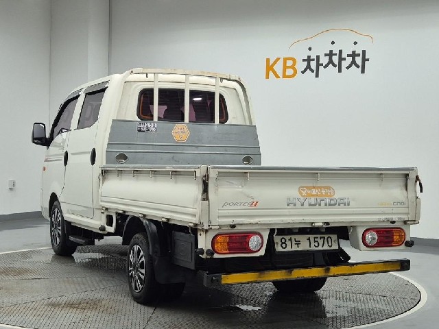6081000030R2.jpg