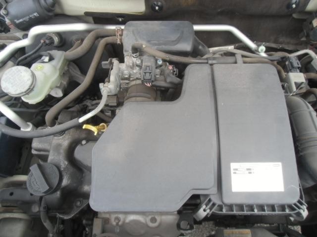 0560140A30261004W00116.jpg