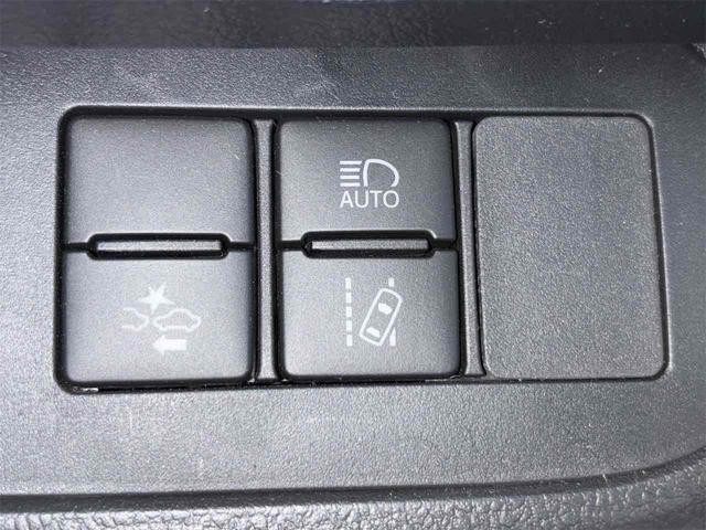0123469A30261003W00111.jpg