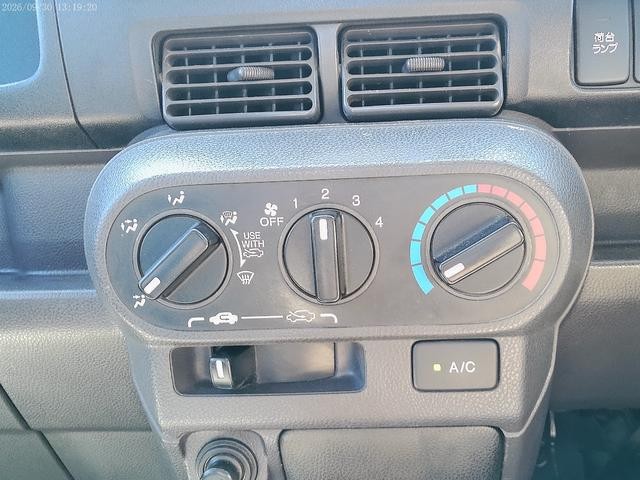 0800205A30261001W00106.jpg