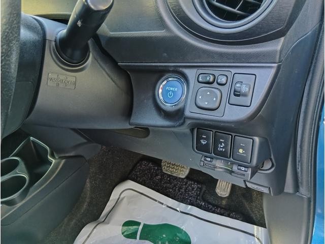 0207597A30261021W00115.jpg