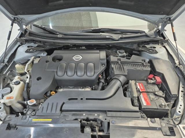 5051500617R5.jpg