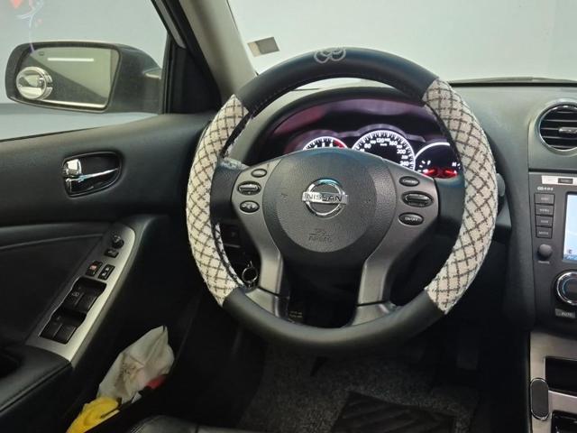 5051500617R9.jpg