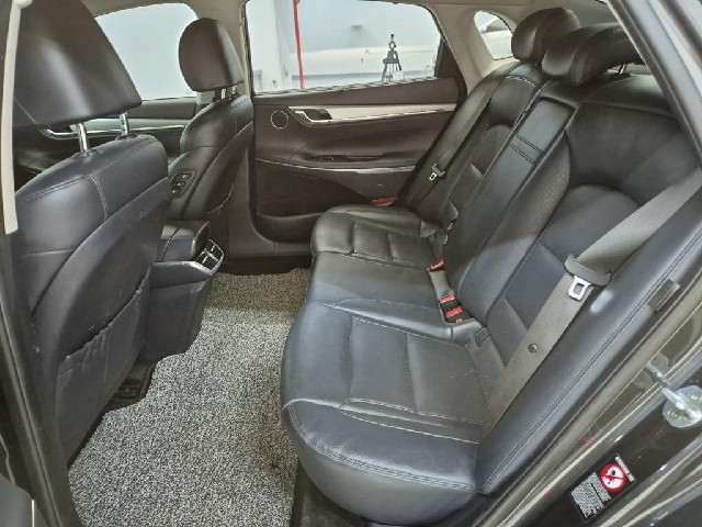 6081500707R12.jpg