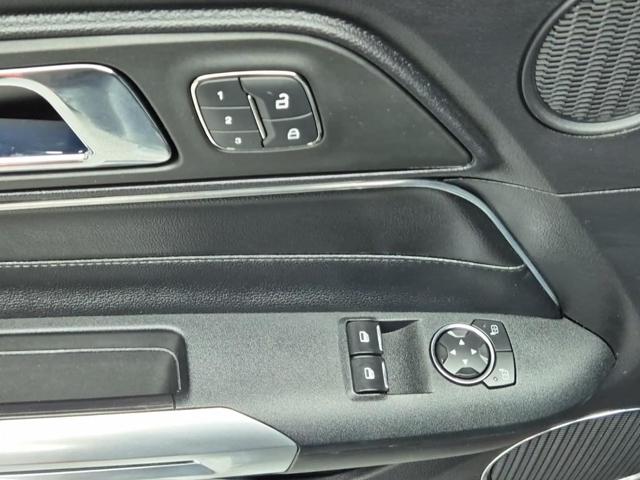 5061000474R18.jpg