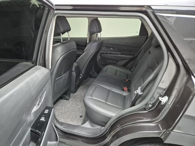 5061000556R12.jpg
