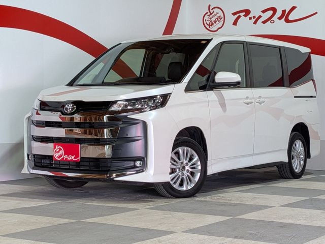 2022 Toyota Noah, photo 1 of 1
