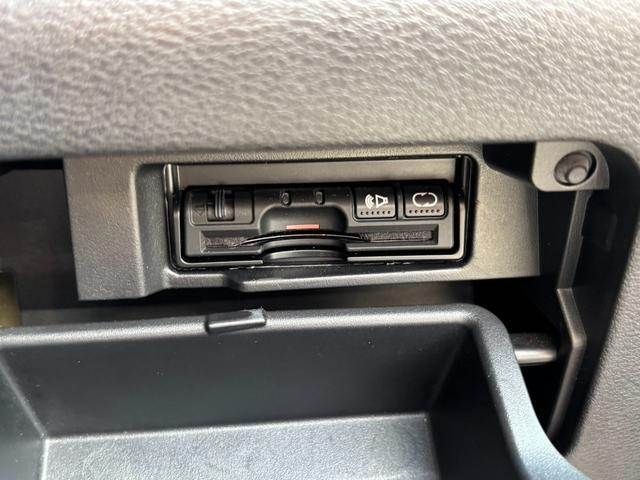 b152cfea37e4bfb4f093403732d4f172.jpg