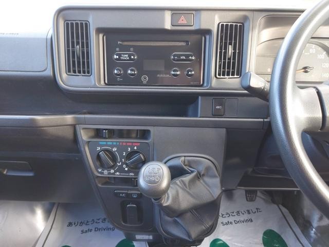0904066A30261021W00113.jpg