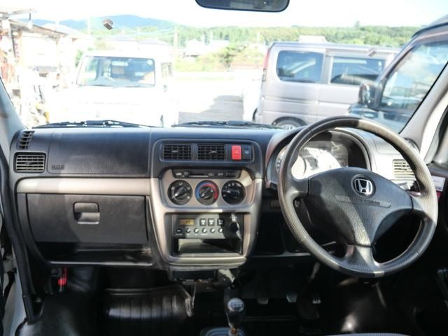 0803389A30261007W00207.jpg