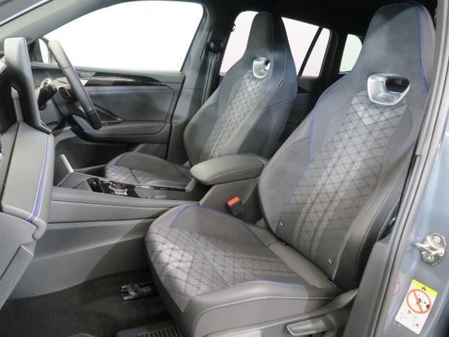 27154677_carP_l_20.jpg