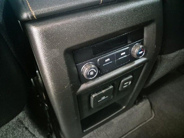 6021500586R19.jpg