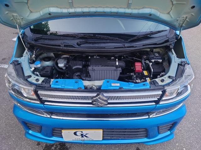0903644A30260819W00103.jpg