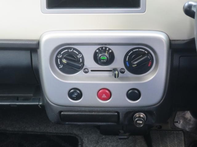 0903901A30260828W00210.jpg