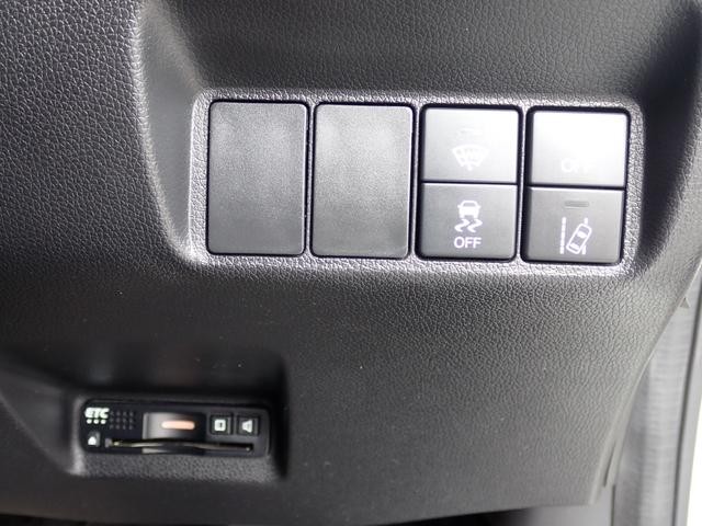 0910180A30260829W00317.jpg