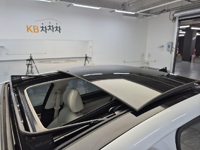 6081500158R13.jpg