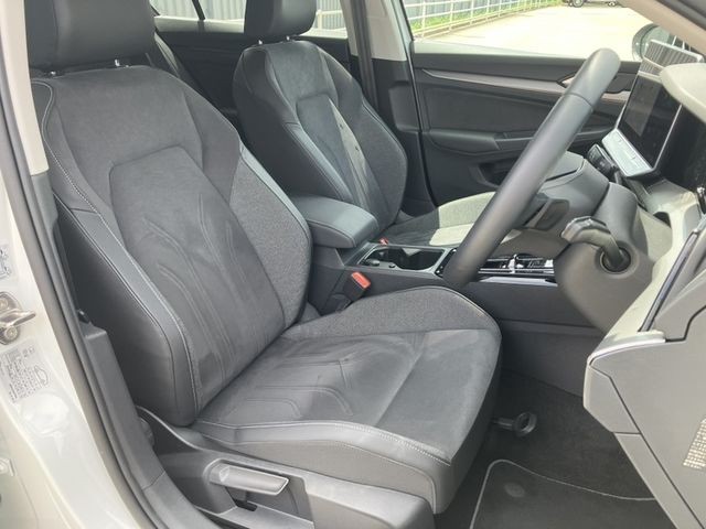 e3818857eda58aea2c8ca70cc9cc4227.jpg