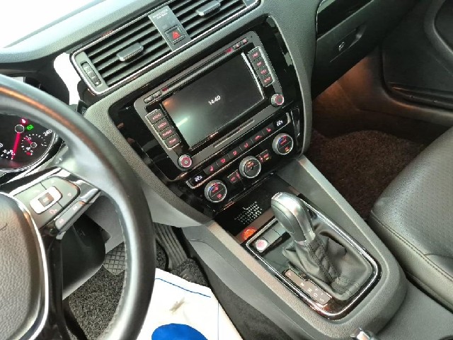 6081500252R10.jpg