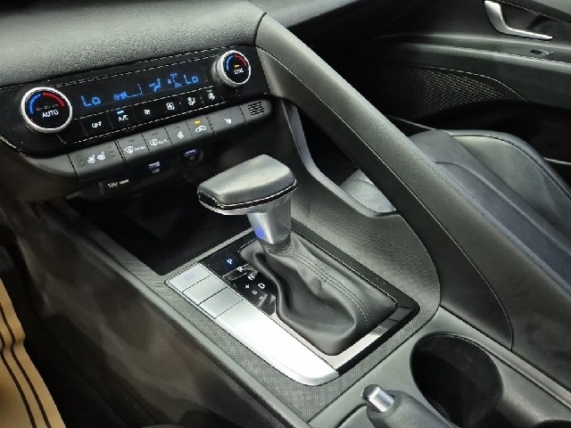 6081000208R8.jpg