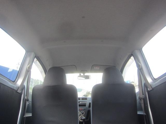 0704051A30261021W00112.jpg