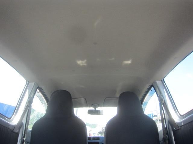 0704051A30261021W00212.jpg
