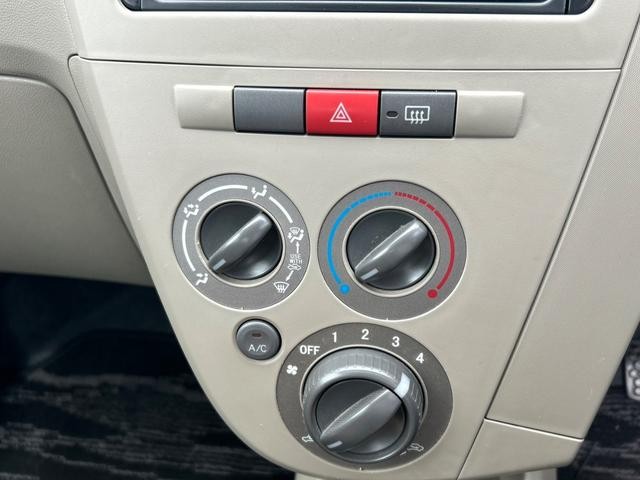 1001093A30260903W00104.jpg