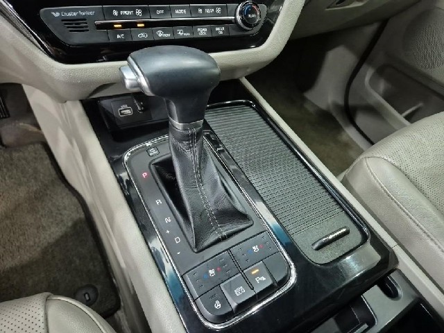 6081000464R8.jpg