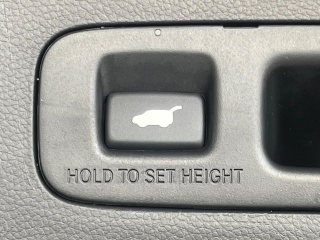 e0c703bde7ba8f2a4e027ade76ec96cf.jpg