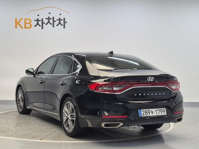 6051500587R2.jpg