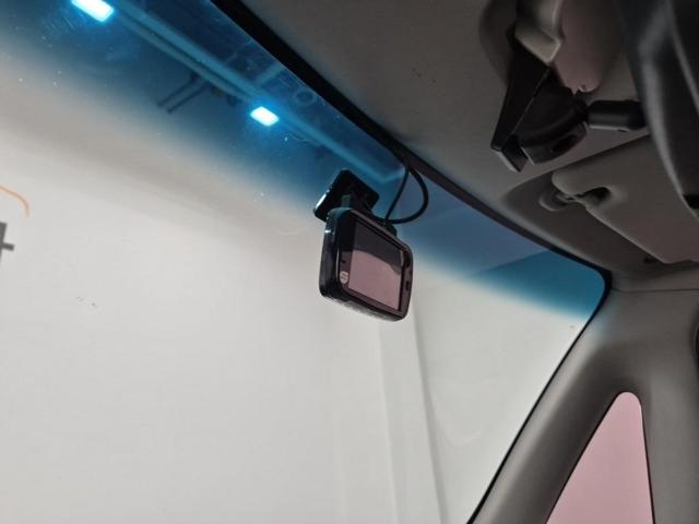6051000627R17.jpg