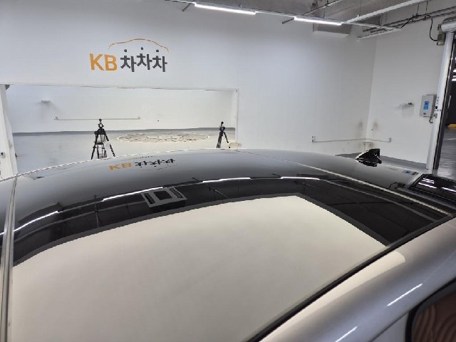 6071501755R13.jpg