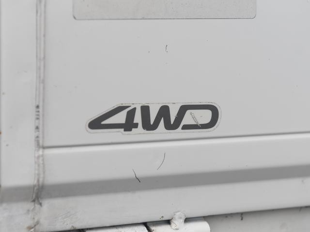 9030414A30260921W00311.jpg