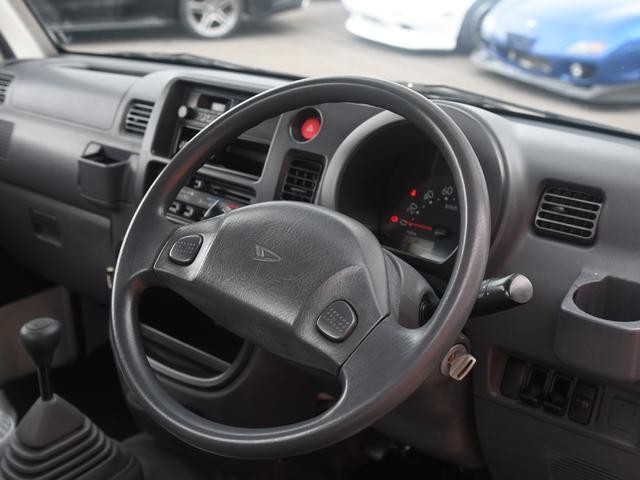 9030414A30260921W00316.jpg