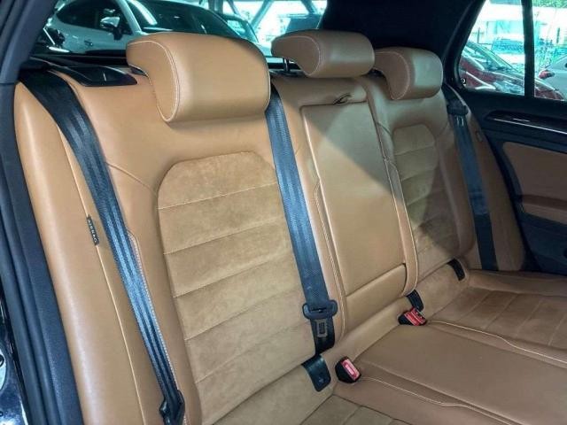 26667621_carP_l_10.jpg