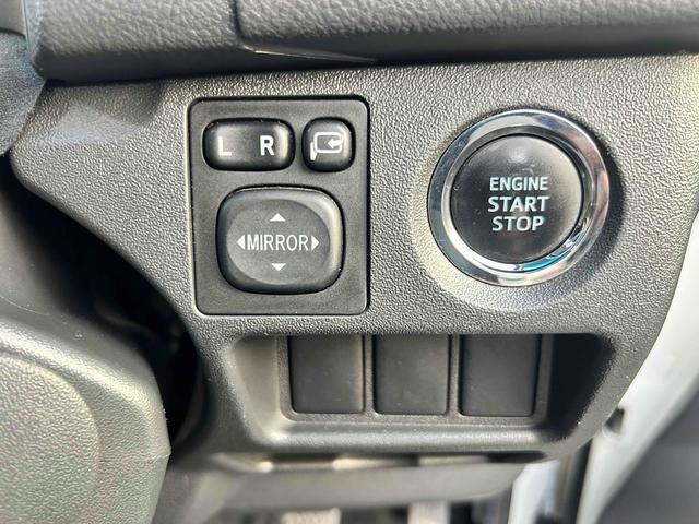 1003308A30260825W00109.jpg