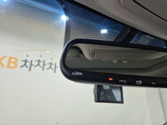 6081000508R16.jpg
