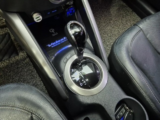 6081000500R8.jpg