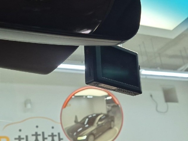6021501727R17.jpg