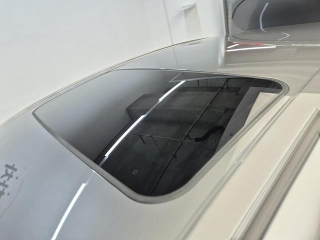 6051500082R13.jpg