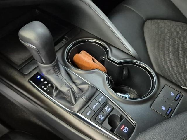 6051500082R8.jpg