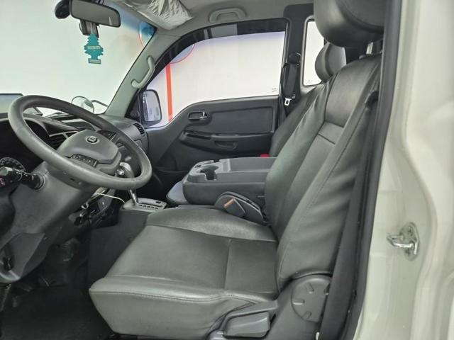 6051000017R10.jpg